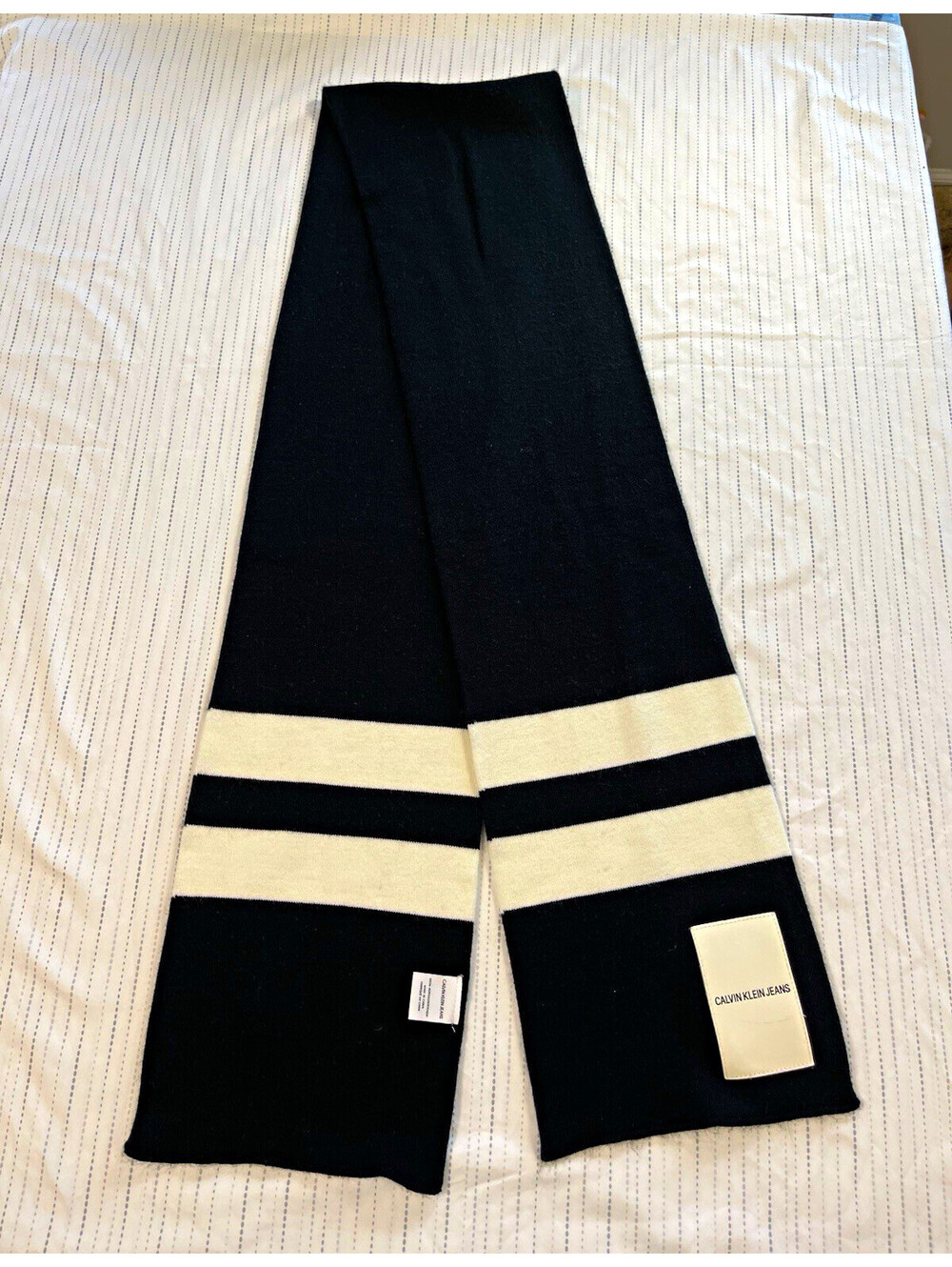 Calvin Klein Jeans Men's Knit Scarf 6ft Black/Ivory Stripe Logo